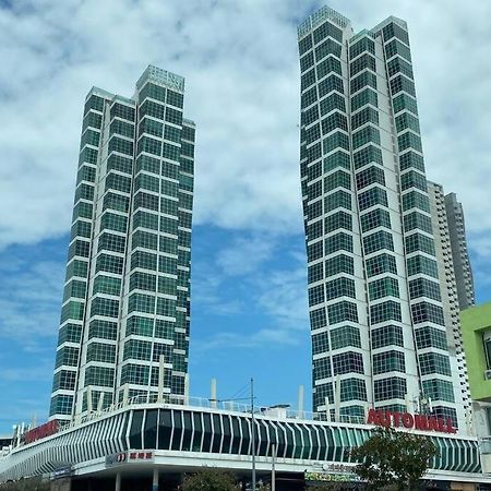 The Maritime Suite @ Panoramic Duplex 海景の家 Jelutong المظهر الخارجي الصورة